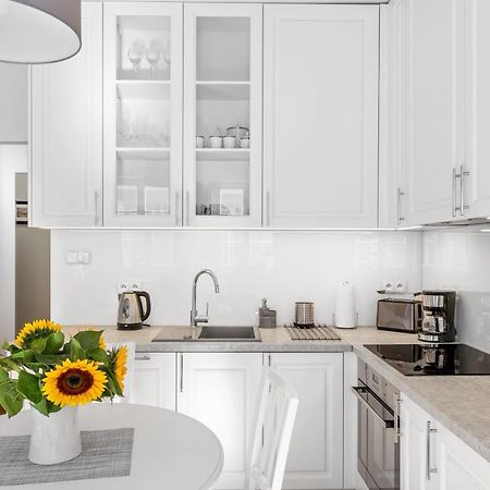 Cute Apartment In The Historic Old Town Of Warszawa Exteriör bild